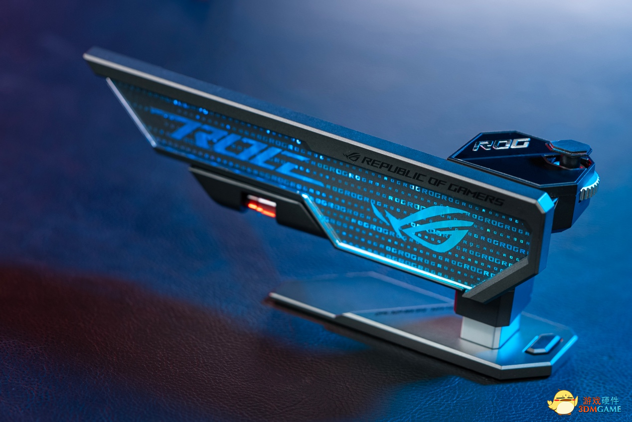 主机亮点推荐 ROG STRIX HOLDER显卡支架