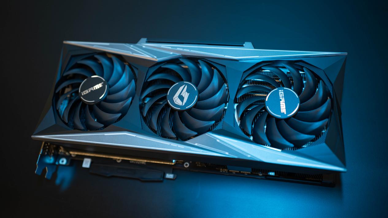 散热必杀技！iGame RTX 3090 Ti火神真空冰片竟如此强