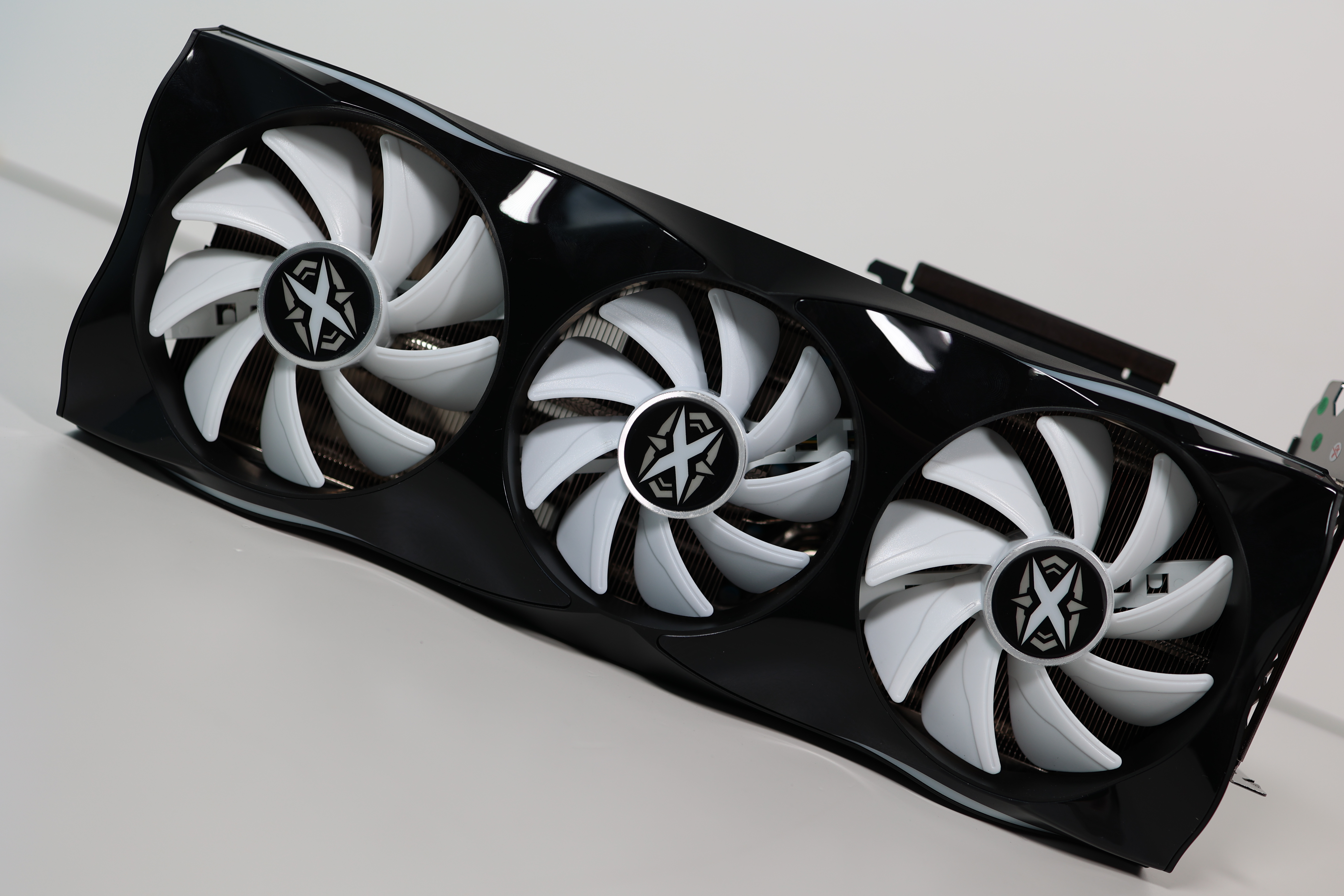 耕升GeForce RTX 4090炫光OC显卡开箱图赏：