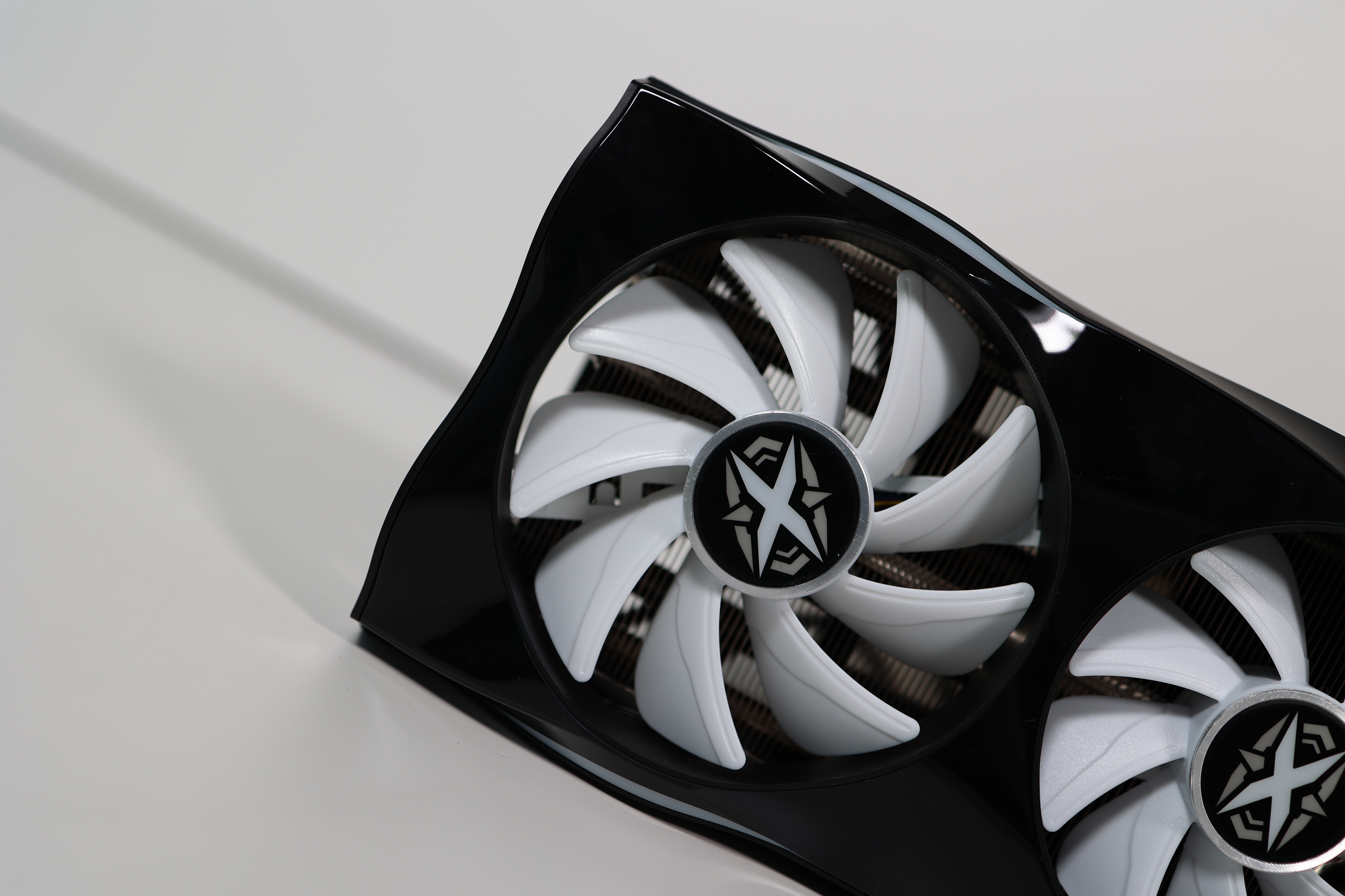 耕升GeForce RTX 4090炫光OC显卡开箱图赏：