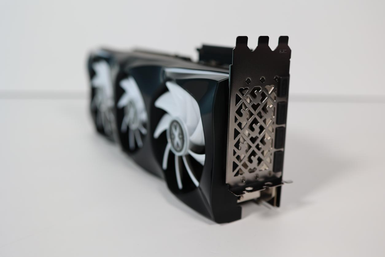 耕升 RTX 4090炫光OC 显卡评测：炫光闪耀，性能远超越预期