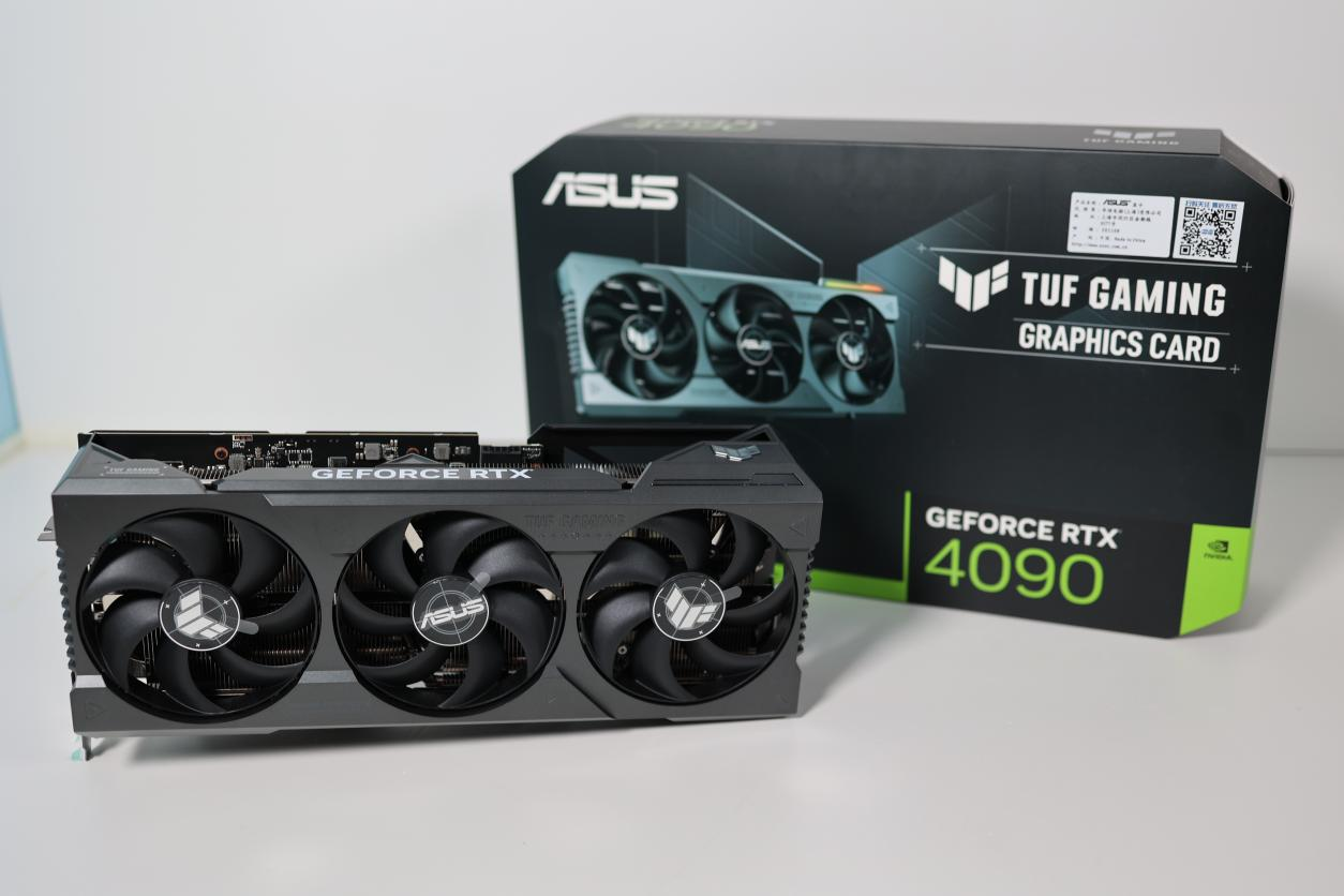 华硕TUF GAMING GeForce RTX 4090 OC显卡测评：极致4K的最佳利器