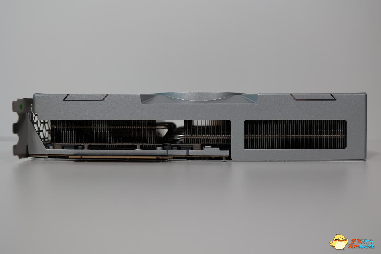 影驰 GeForce RTX 4080 16GB金属大师显卡测评：新版“西装暴徒”