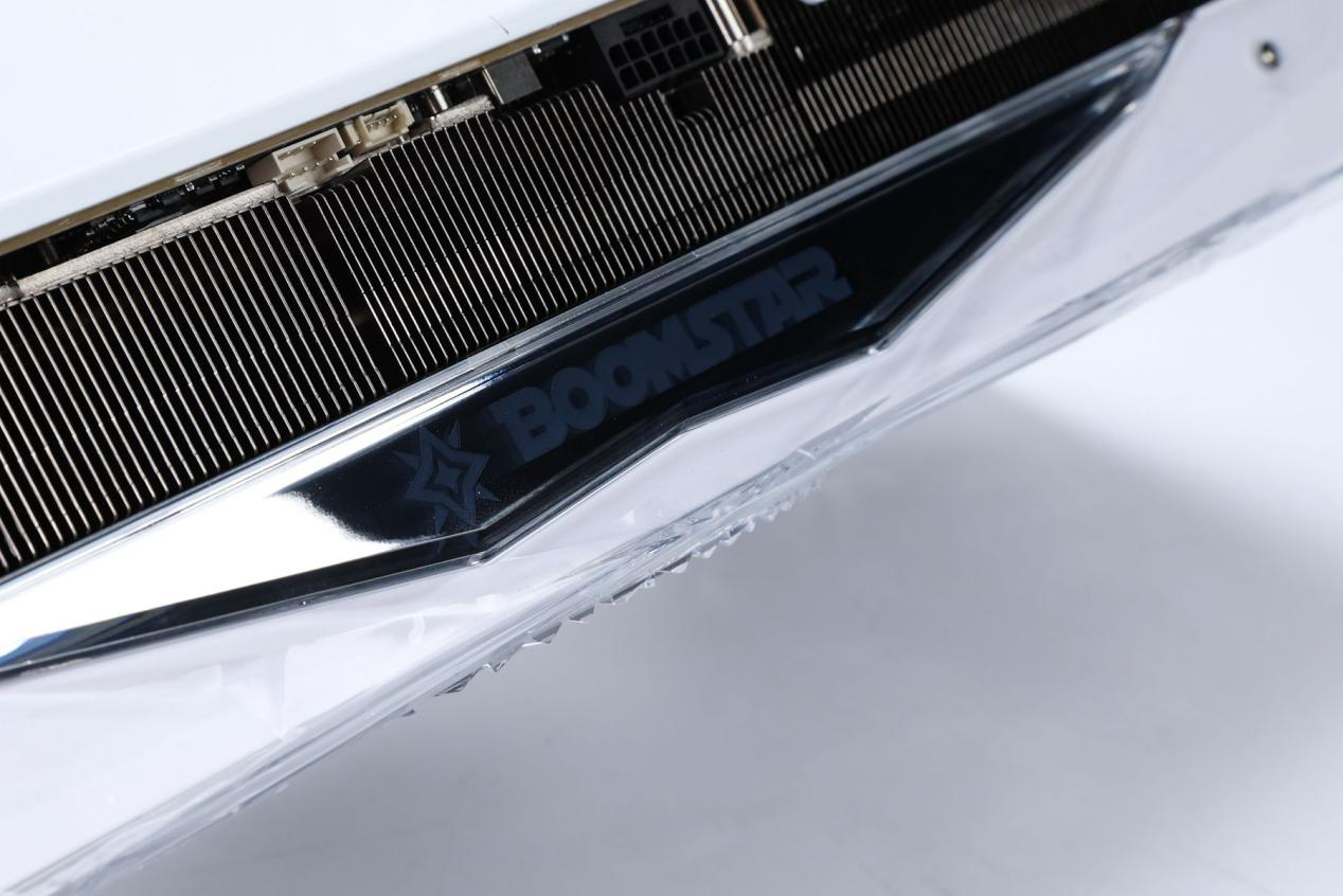 放肆玩！影驰 RTX 4080 16GB星曜 OC首发开箱评测