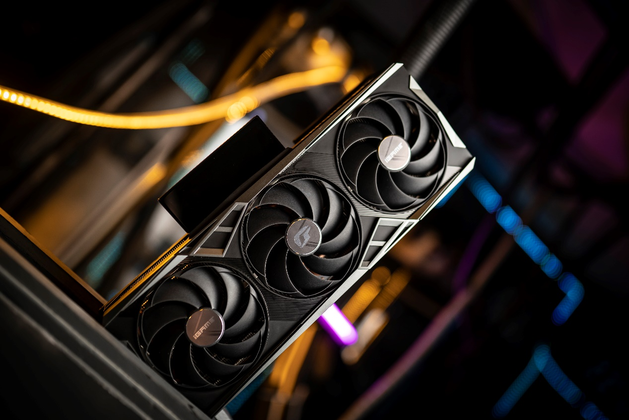 极客武装！iGame RTX 4080系列显卡售价9999元起