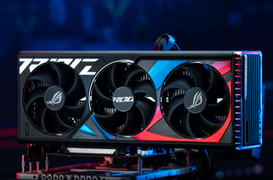 火力全开！华硕RTX 4080显卡六边形战士