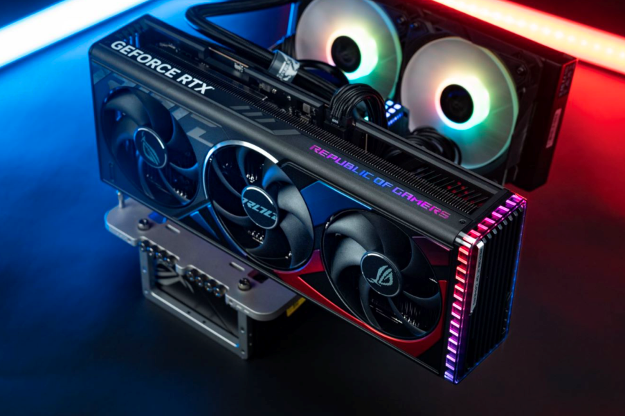 火力全开！华硕RTX 4080显卡六边形战士