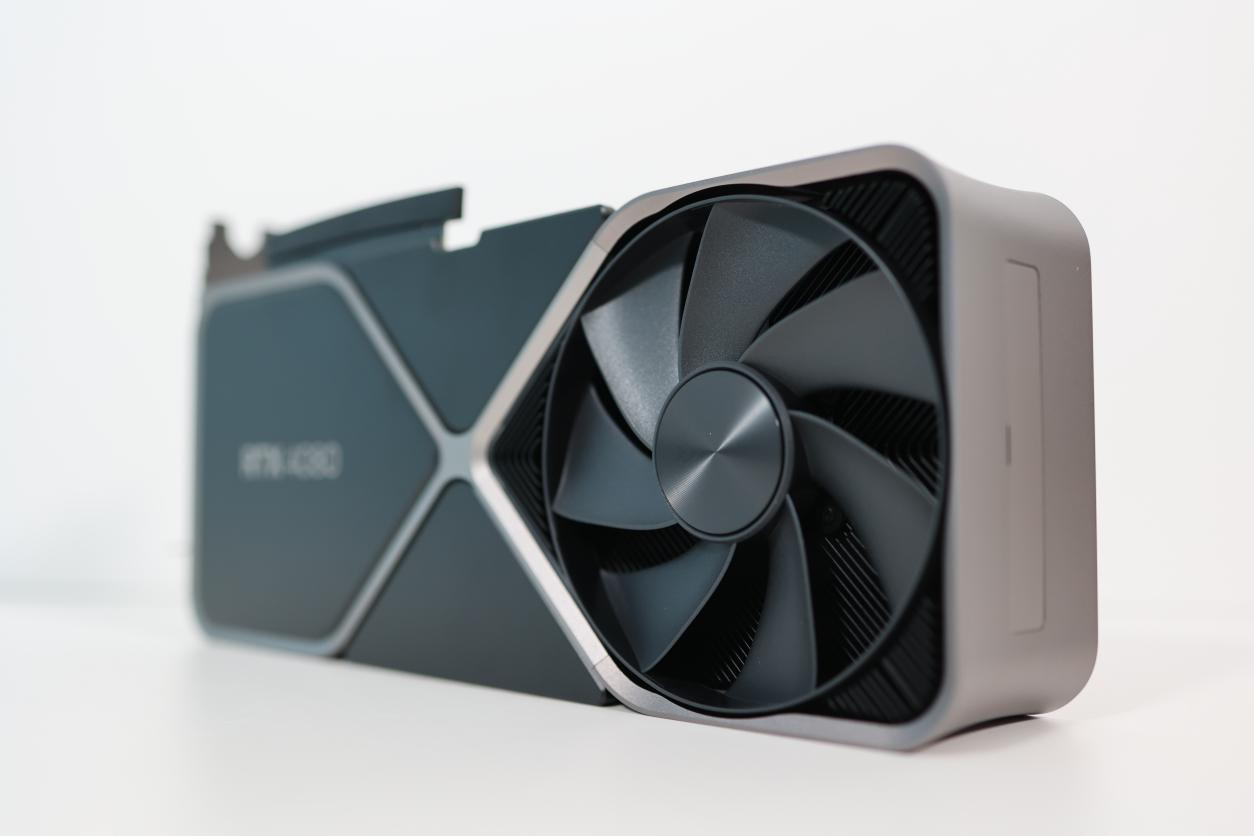 NVIDIA GeForce RTX RTX4080显卡测评：远比想象的更加强大