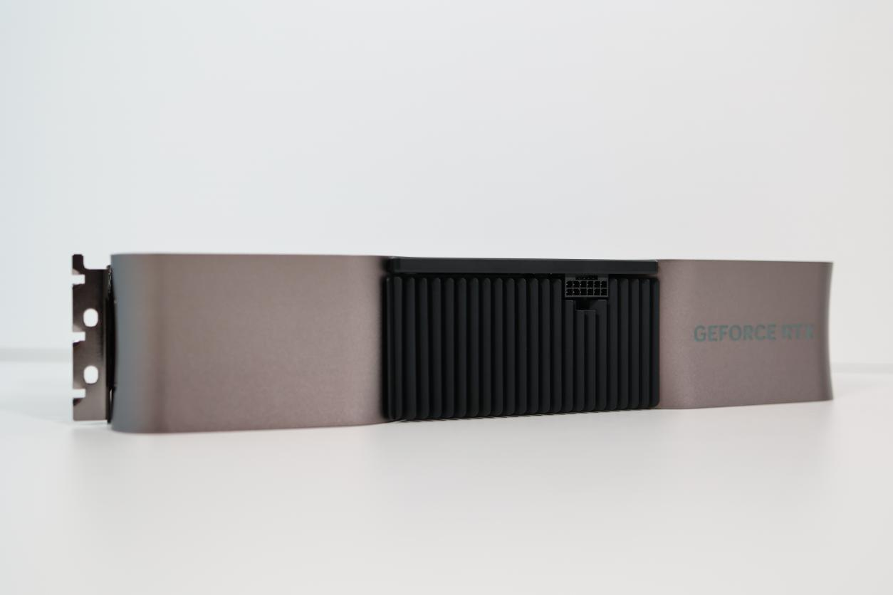 NVIDIA GeForce RTX RTX4080显卡测评：远比想象的更加强大