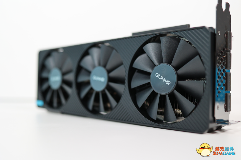 英特尔显卡更新驱动性能提升8%，蓝戟A750 Photon游戏体验再升级