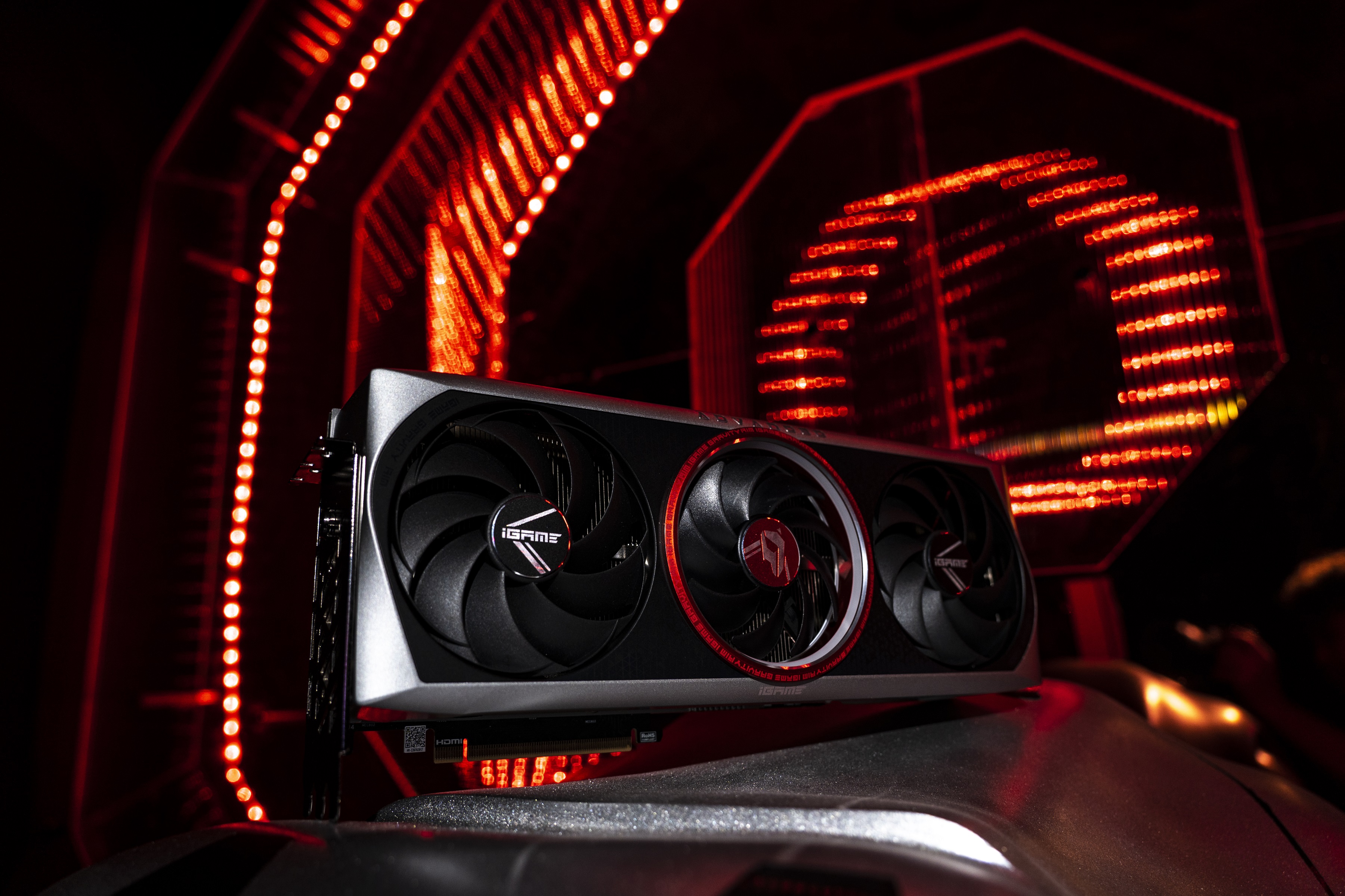 玩游引力！iGame RTX 40系列Advanced的设计美学