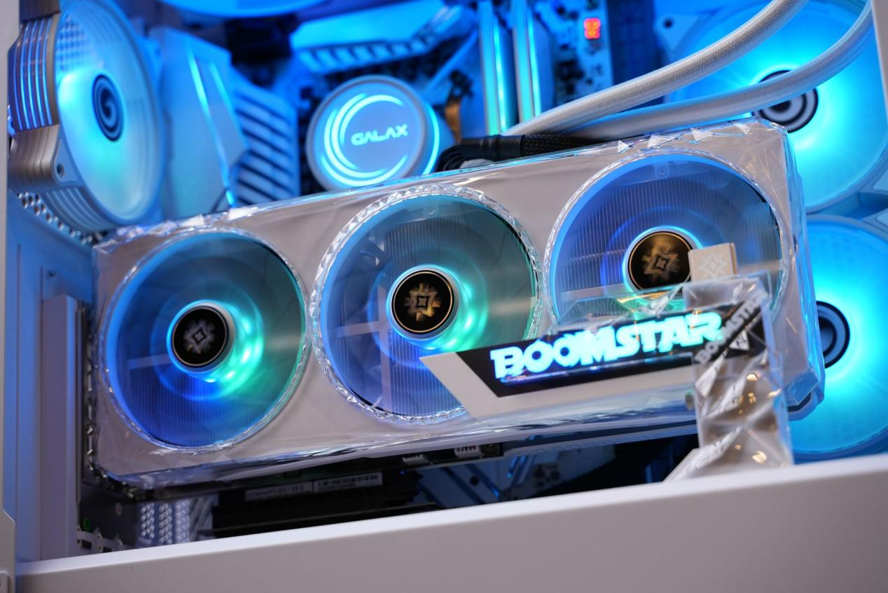 7势非凡！影驰 GeForce RTX™ 4070 Ti 星曜 OC首发开箱评测