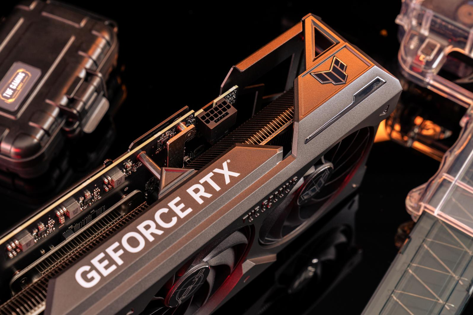 2K性能超3090Ti！华硕4070Ti显卡携DLSS 3大放异彩！