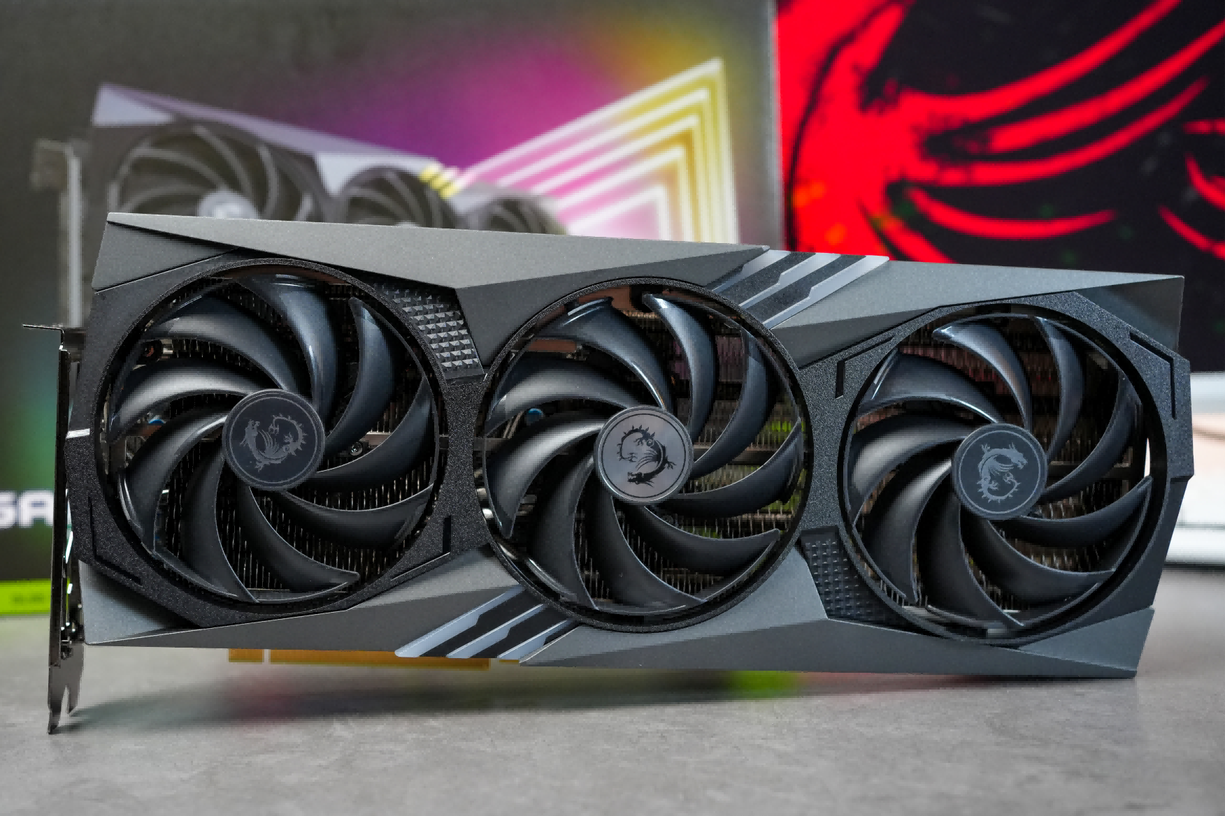 微星RTX 4060 Ti GAMING X TRIO魔龙评测：魔龙出世，横扫千军！