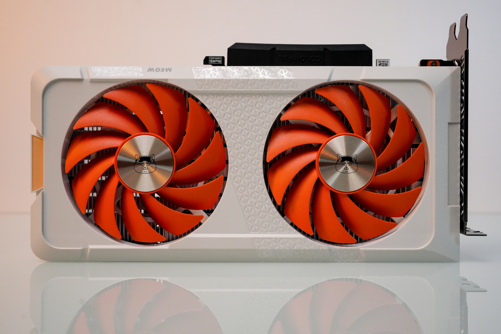 COLORFIRE RTX 4060 橘影橙 8GB评测：纵享丝滑游戏，体验“吸猫”快乐