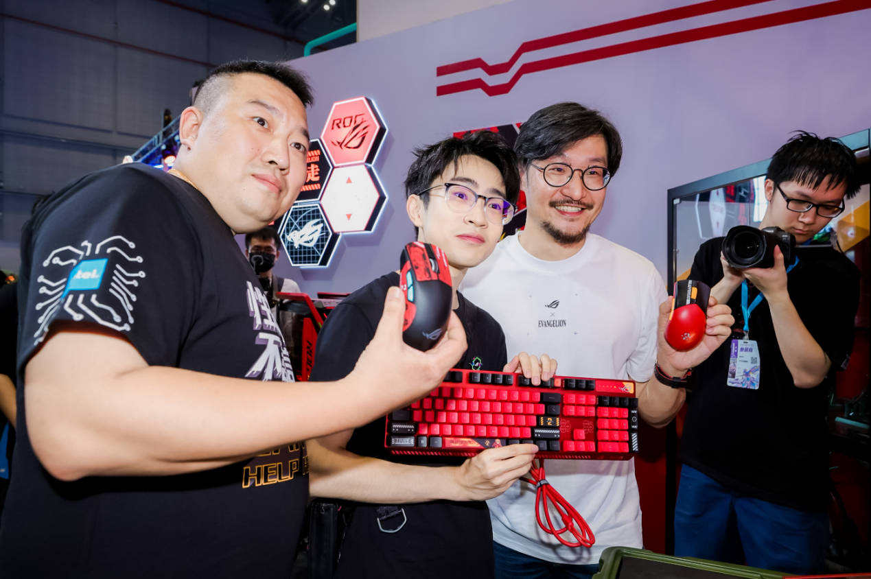 竞化纪元，梦幻联动！ROG×EVA新品发布会登陆BW 2023
