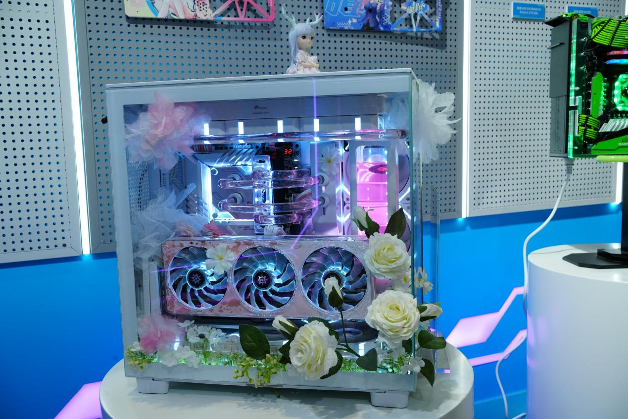 RTX 40系显卡加持AI技术，游戏工作两不误，大大增强工作效率