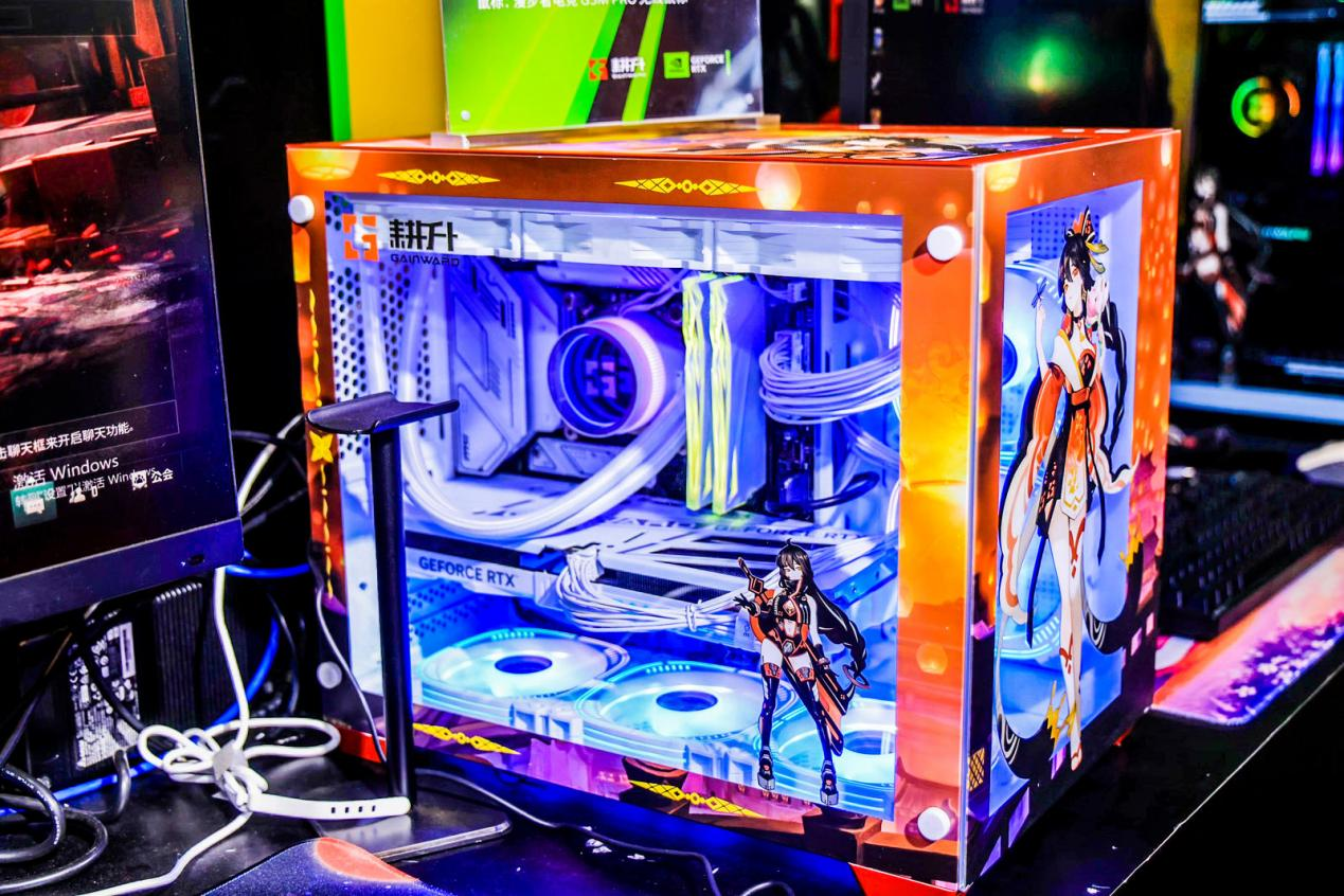 RTX 40系显卡加持AI技术，游戏工作两不误，大大增强工作效率