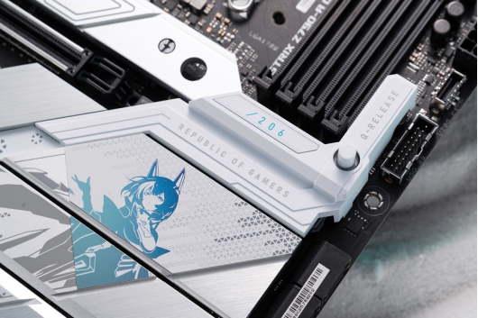 ROG DAY大亮点 雪武战姬现身讲华硕Z790吹雪新主板