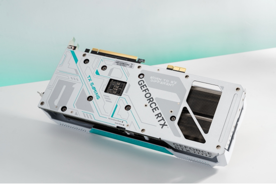 双十一装机“无线”体验 华硕TX RTX4070 BTF天选背置卡