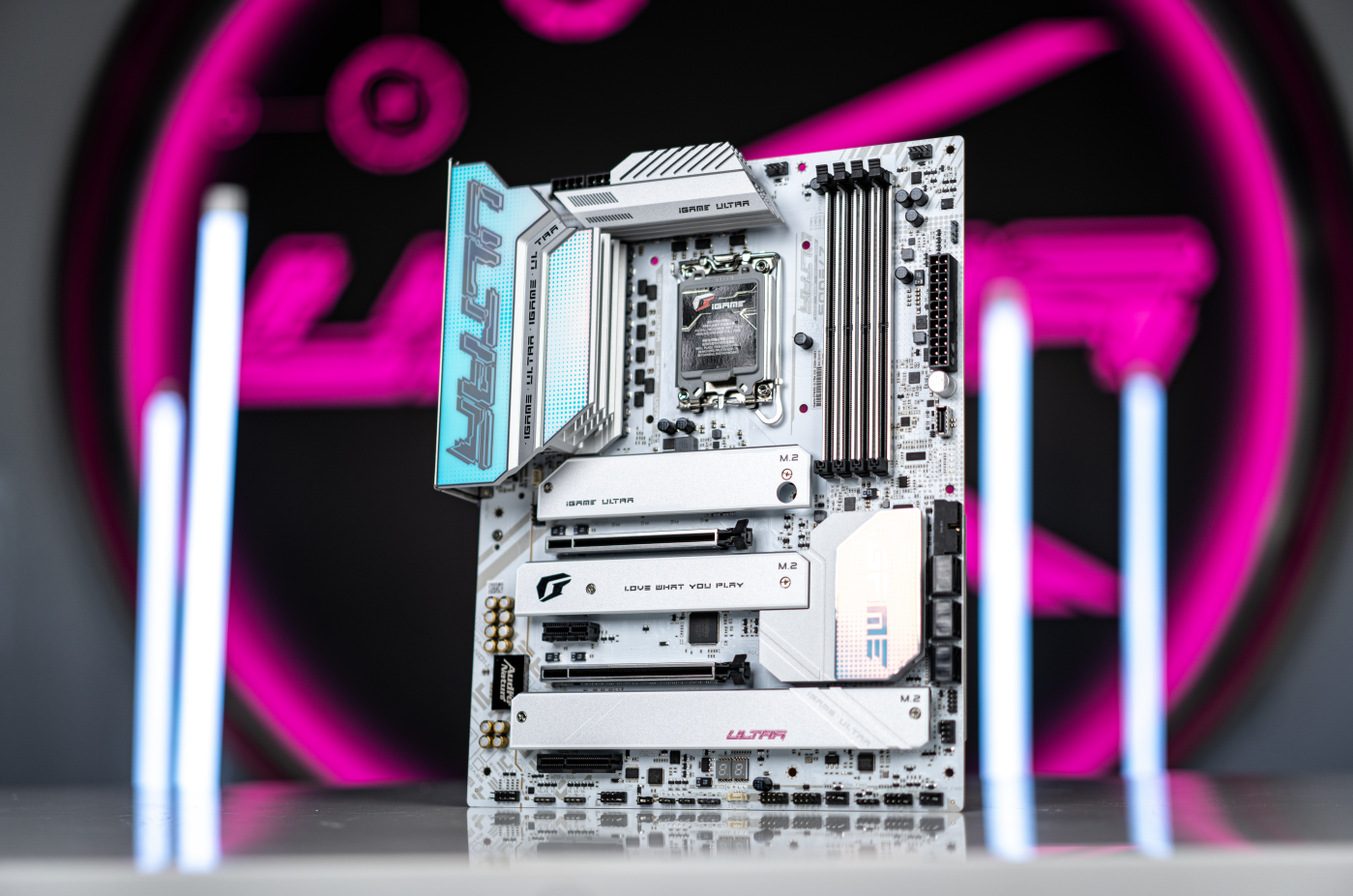 潮物再起！iGame Ultra家族产品上市，潮客新选择