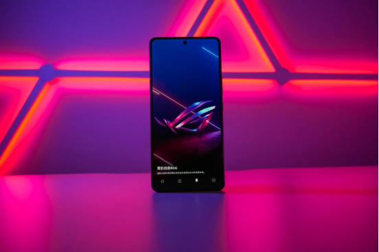 ROG 游戏手机8 PRO评测：打破刻板印象，游戏手机也能实用