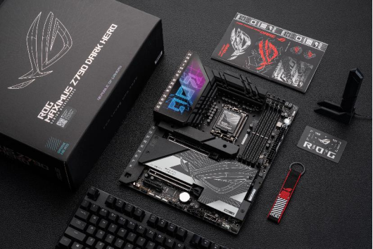 Get爱丽丝Alice情侣电竞房 还看华硕Z790主板