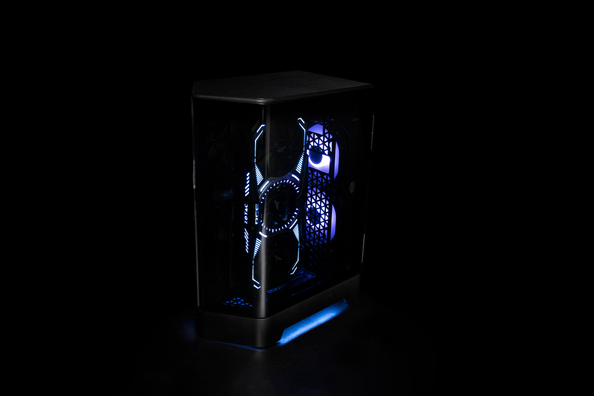 SUPER玩家，无索不玩！索泰GeForce RTX 40 SUPER系列新品超能面世