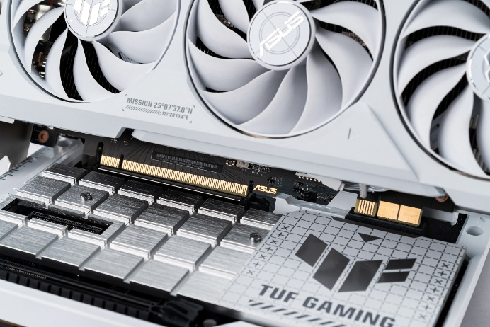 “无线”精彩 华硕TUF GAMING BTF2.0背置套装预约