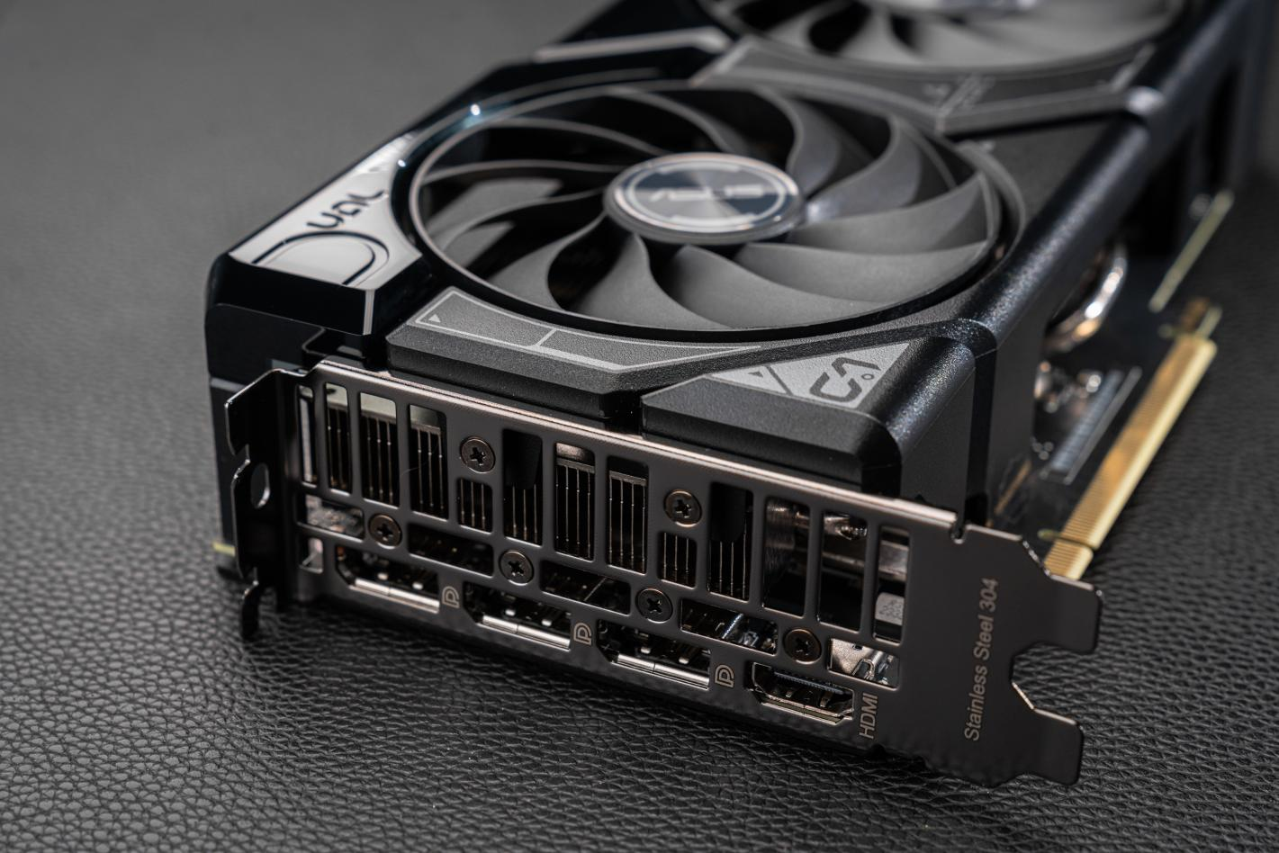 ITX爱好者装机优选！华硕DUAL 4060Ti SSD可扩展M.2显卡