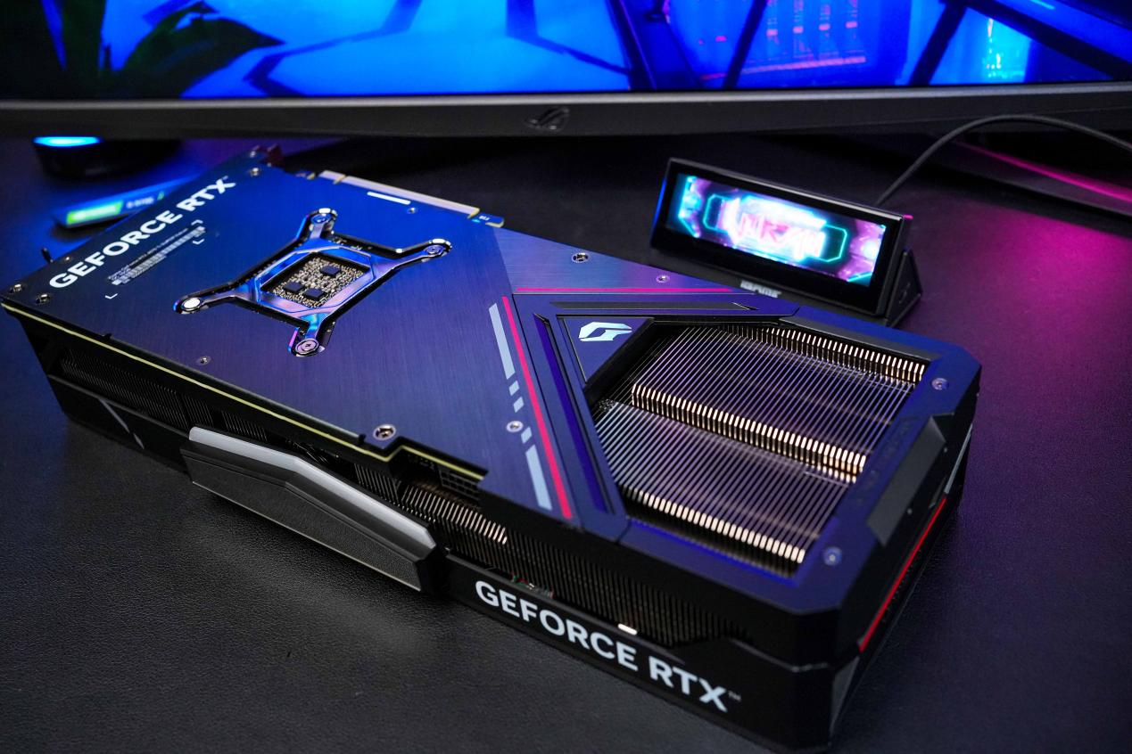 七彩虹 iGame RTX 4070 Ti SUPER火神评测：用料十足，性能飞跃
