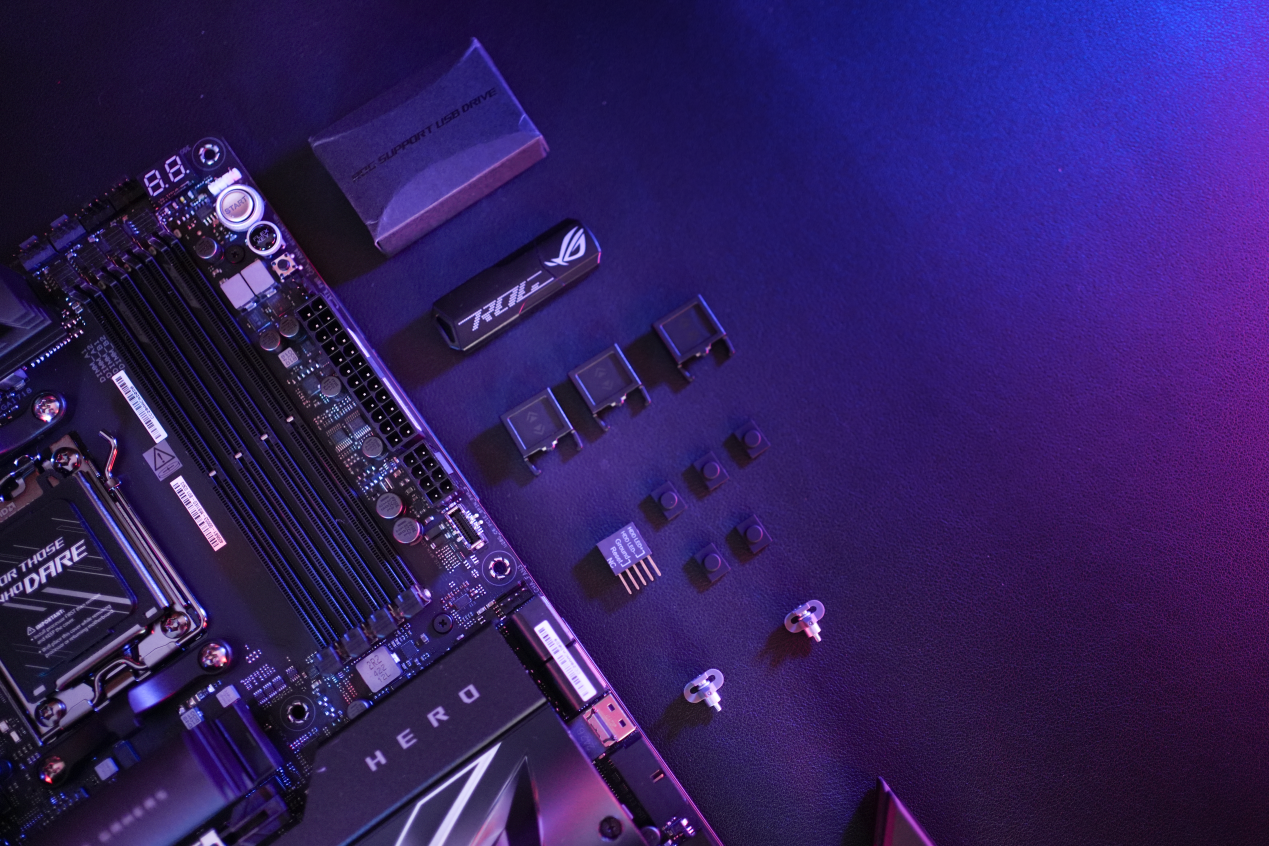 ROG CROSSHAIR X870E HERO主板首发评测：将遇良才，锐龙9000系列最佳座驾