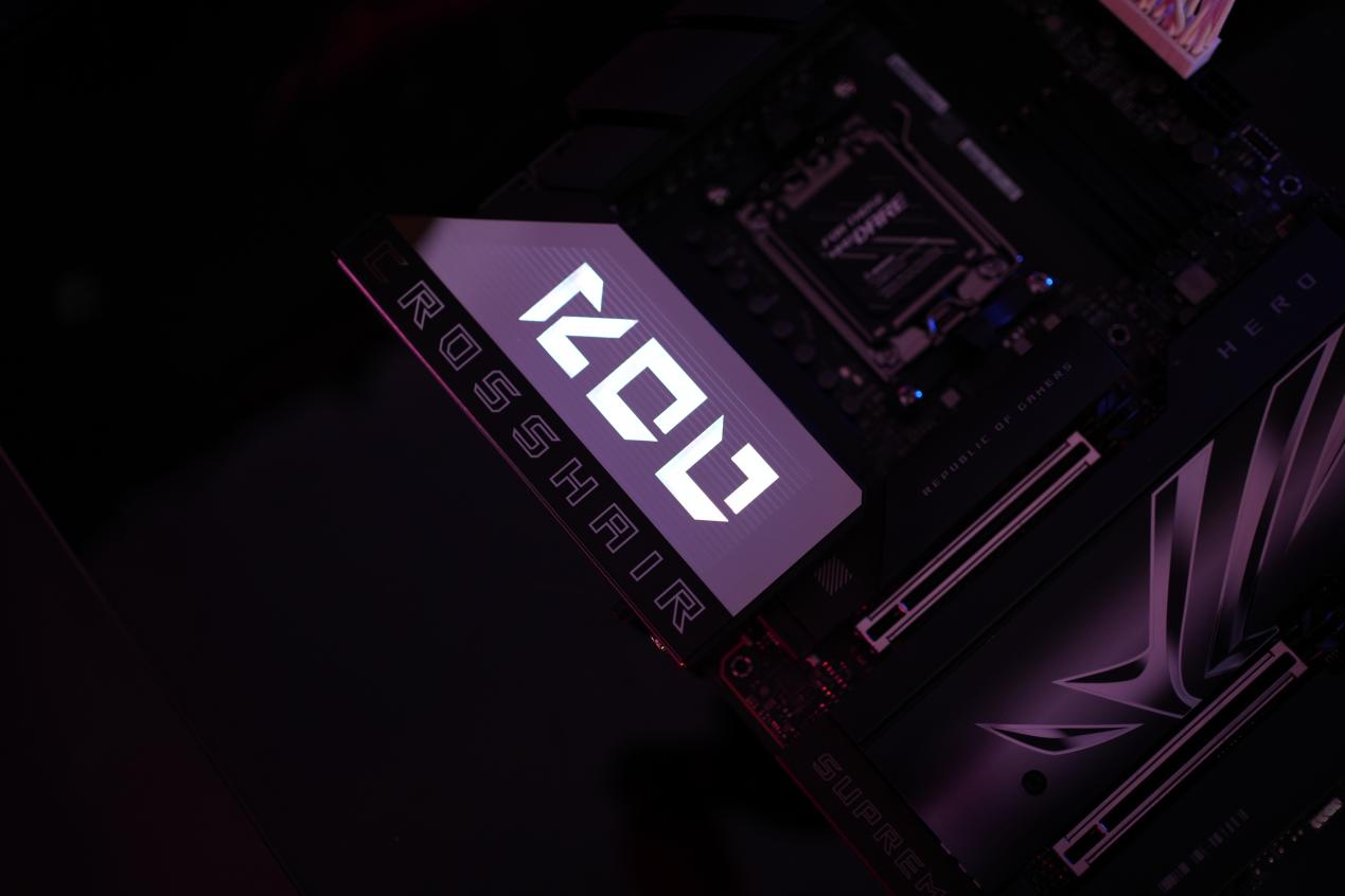 ROG CROSSHAIR X870E HERO主板首发评测：将遇良才，锐龙9000系列最佳座驾