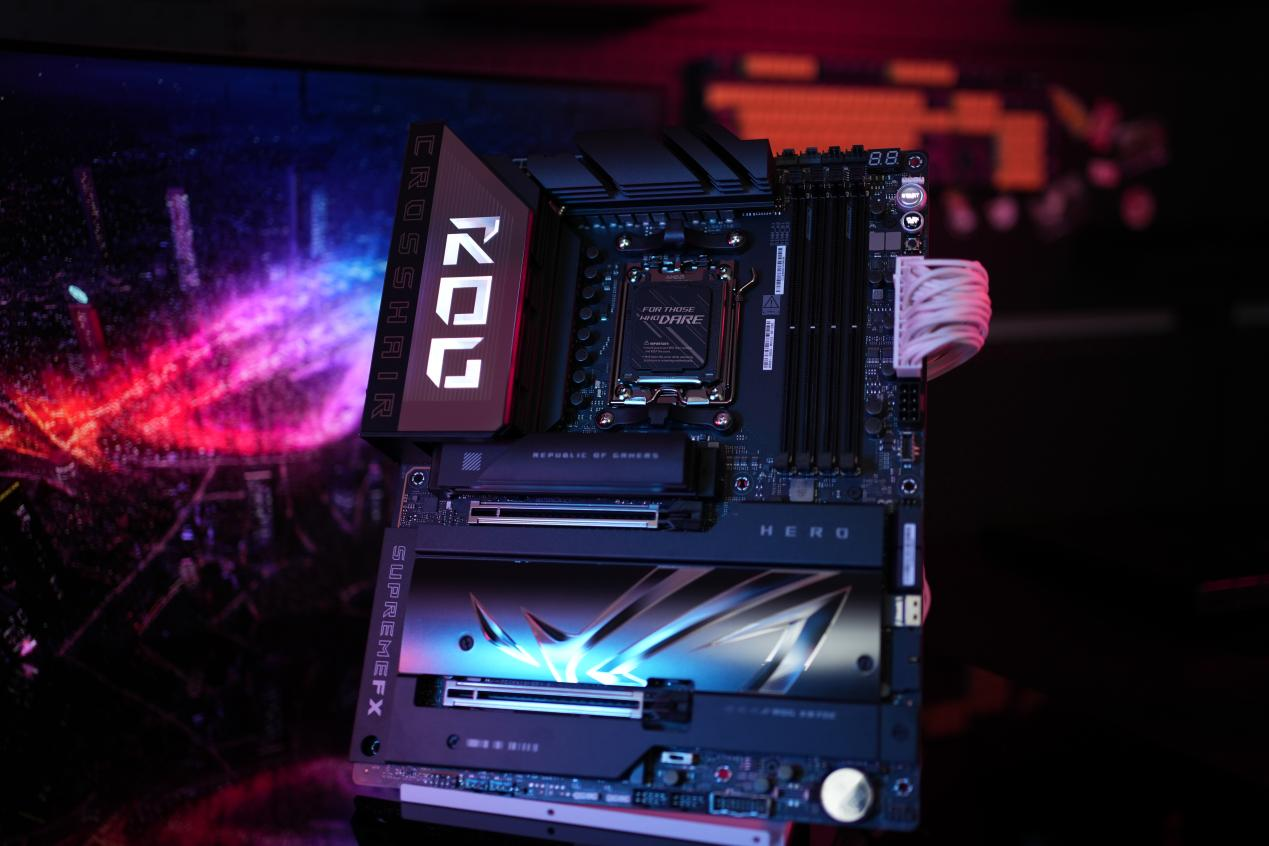 ROG CROSSHAIR X870E HERO主板首发评测：将遇良才，锐龙9000系列最佳座驾