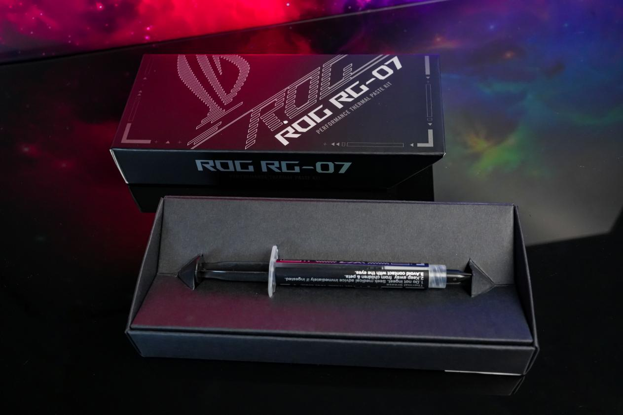 酷睿Ultra9 285K & Ultra5 245K处理器首发评测：全新架构，功耗温度大幅降低