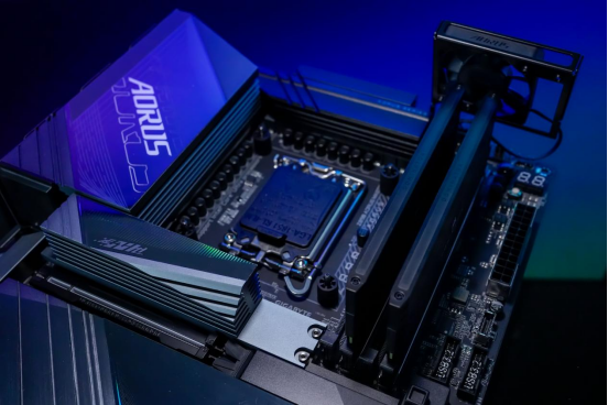 技嘉Z890 AORUS MASTER超级雕主板评测：超多人性化设计，内存最高支持9500+