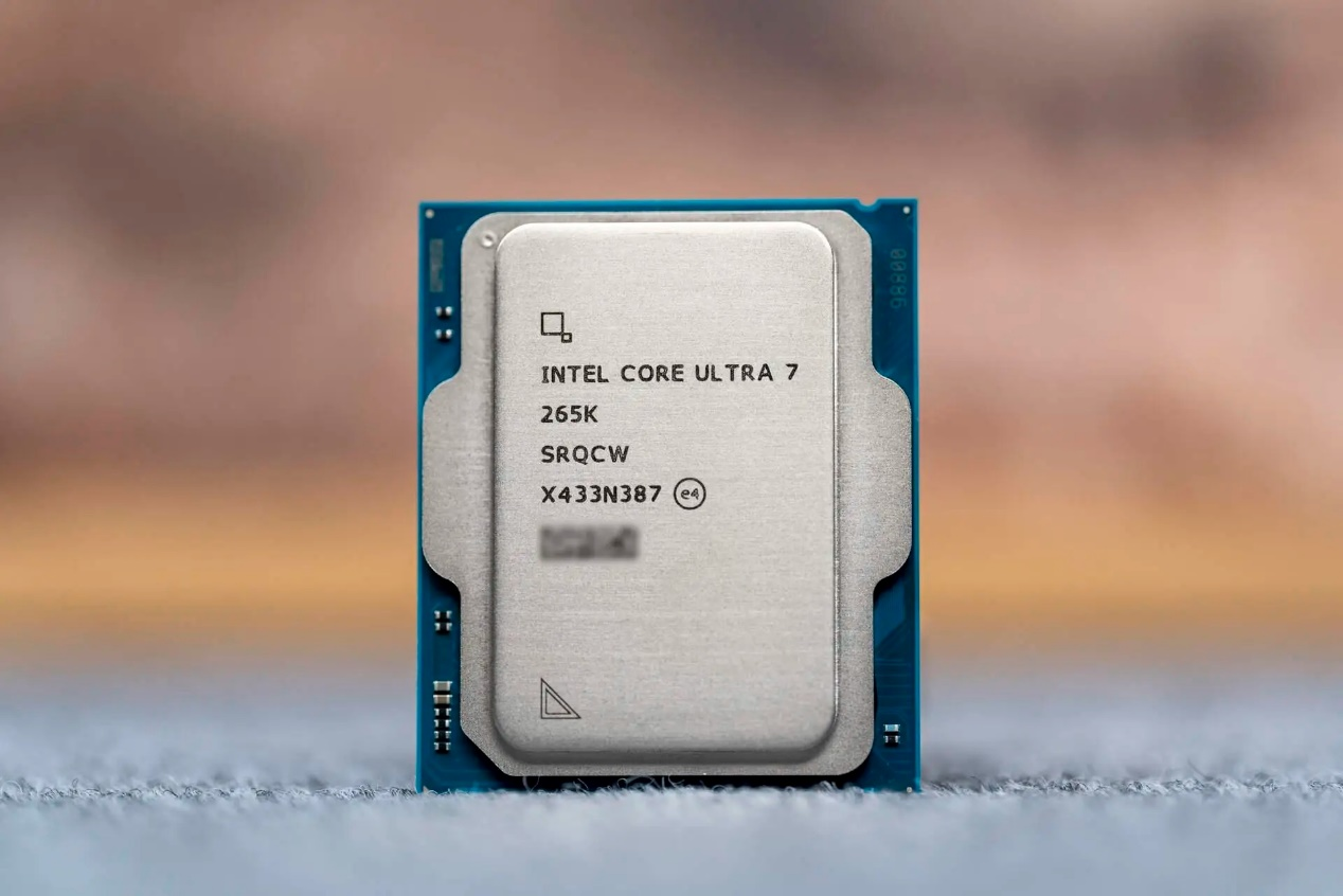 华硕X870/Z890吹雪主板颜力神器 高能电竞房佳选