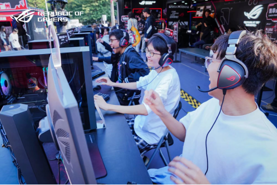 ROG DAY 2024广州站 华硕X870、Z890主板燃动羊城