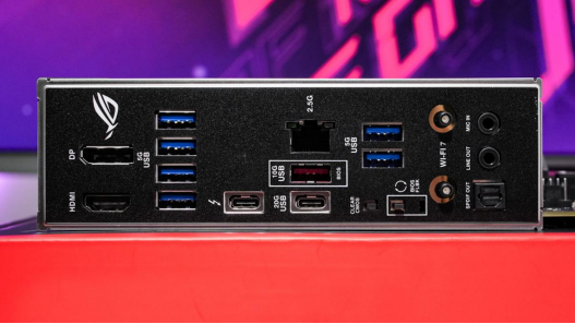 ROG STRIX B860-F主板评测：酷睿Ultra 200S新座驾