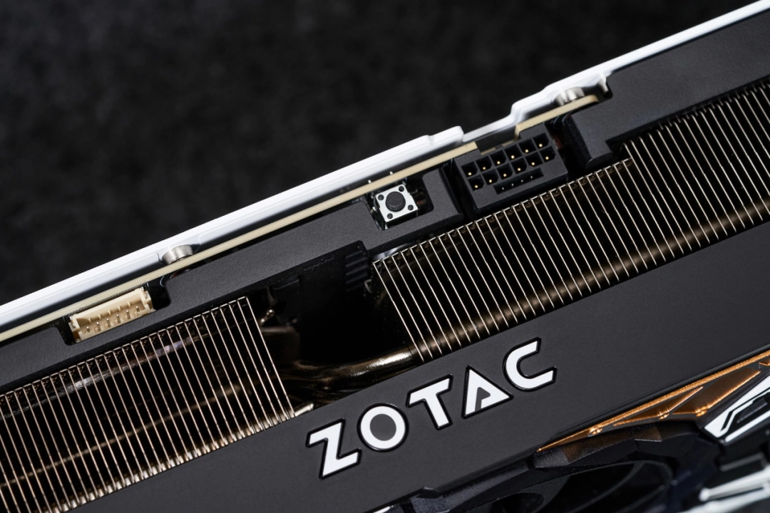 颠覆次世代游戏体验！索泰GeForce RTX 5080 天启 OC显卡