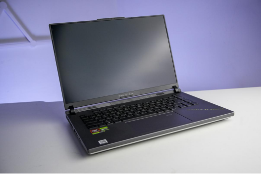 锐龙9 9955HX3D处理器加持，ROG魔霸9化身网游专用机