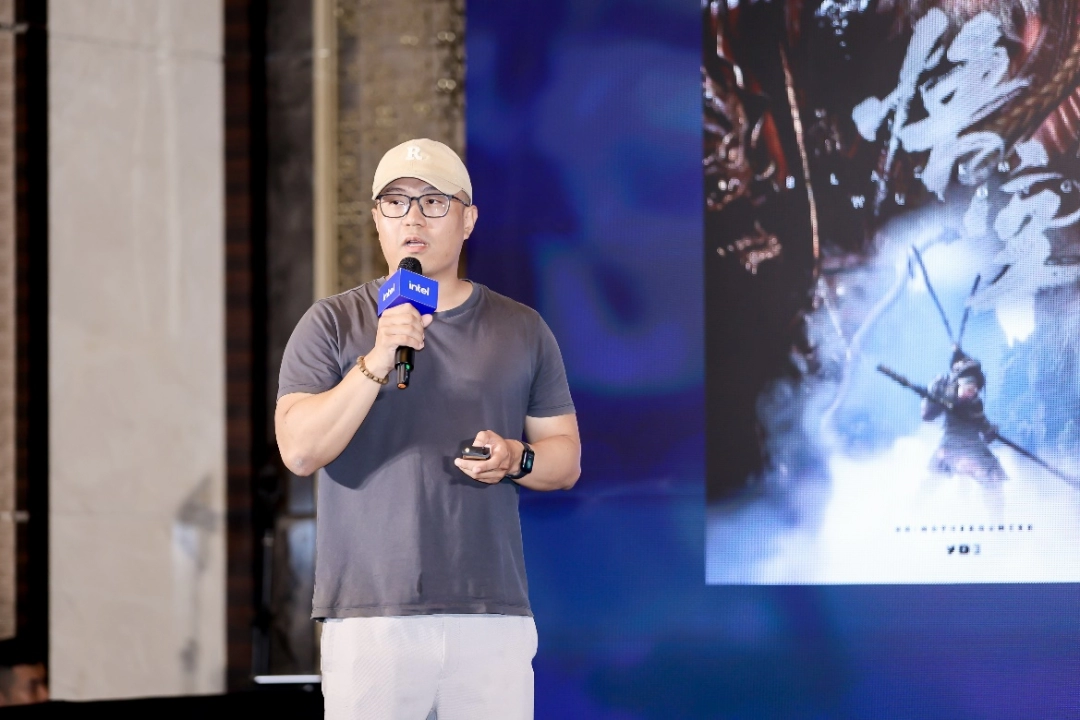 AI高静游戏本标配AI助手，实现300个指令+游戏教练