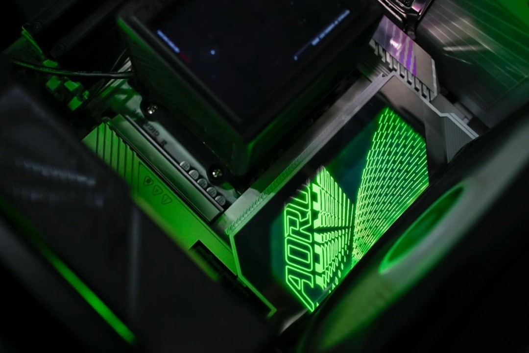 技嘉X870E X3D 超级冰雕主板评测：X3D鸡血模式2.0游戏性能至高提升 20%