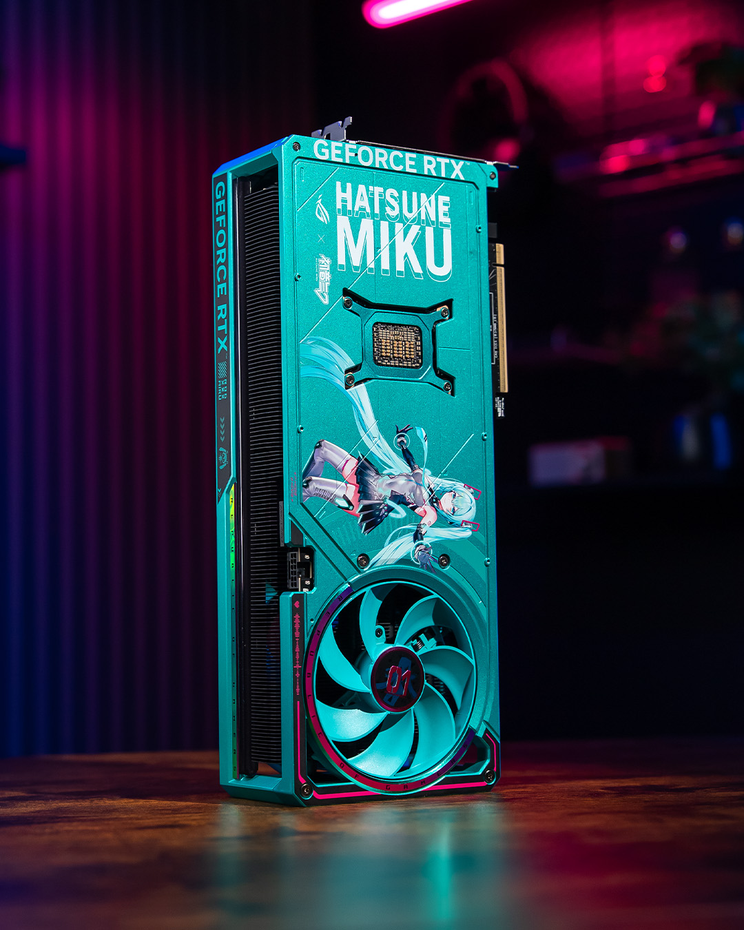 电竞信仰兼顾实力！ROG夜神RTX5080 RO姬x初音未来版显卡