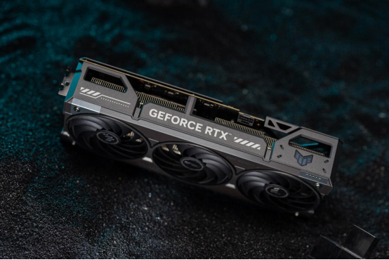 DLSS 4.5与RTX Remix生态升级  华硕RTX5070显卡尽享全新技术