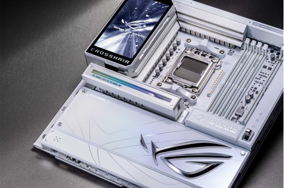 ROG X870E GLACIAL主板获CES2026创新奖，华硕AMD 800系新品发布