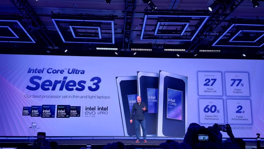 完美轻薄本成了！英特尔第三代酷睿Ultra X9 388H性能首测