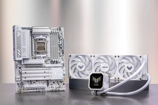 用华硕X870E/X870主板打造9850X3D硬核主机