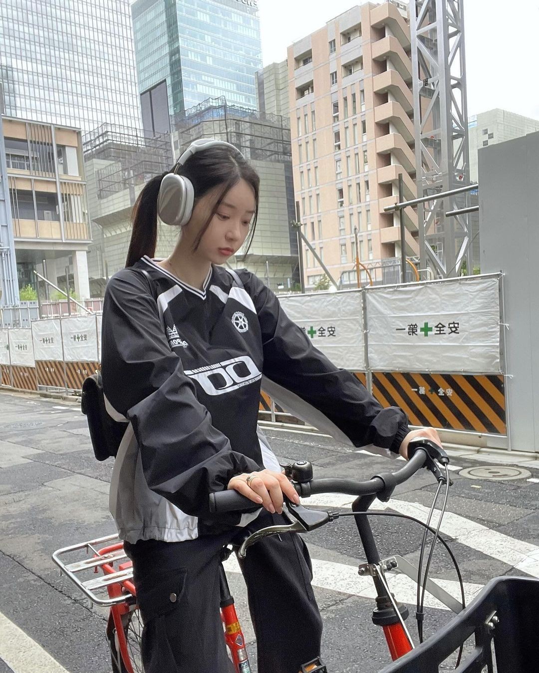 《星刃》伊芙體模福利美圖賞 身穿白背心顯傲人身材