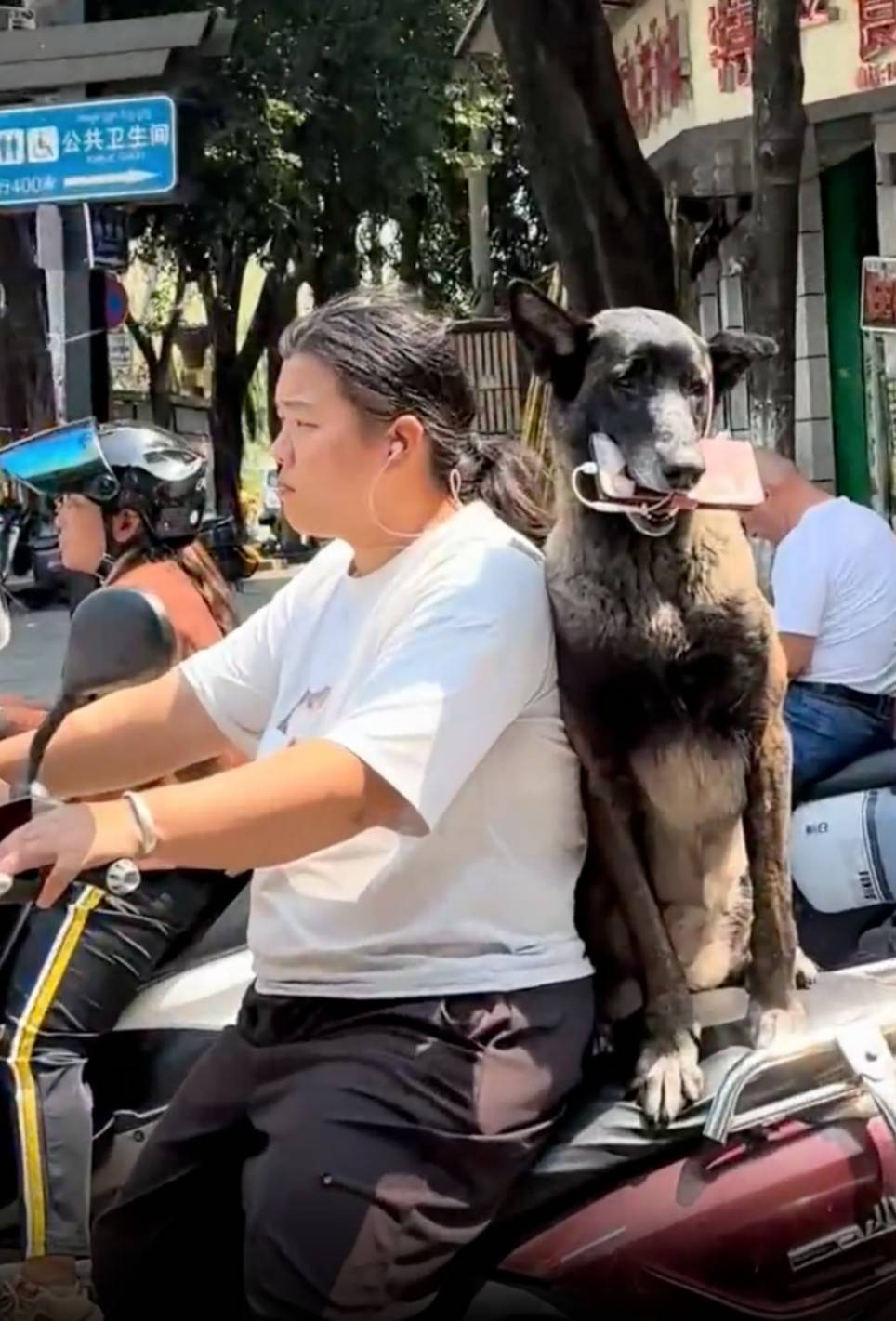 周五福利囧圖云飛系列 為啥女友穿包臀裙我沒感覺？